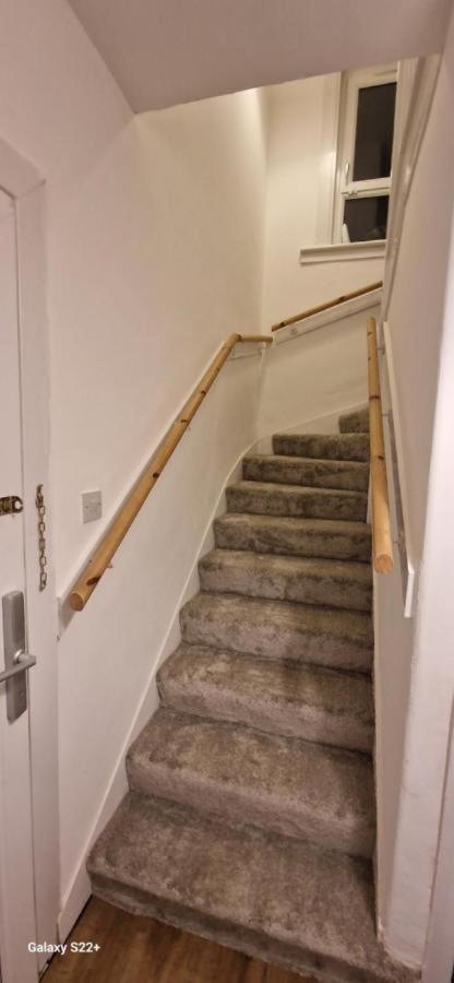 Archillects Entire Two Bedroom Comfy House - Free Parking Glasgow Eksteriør bilde